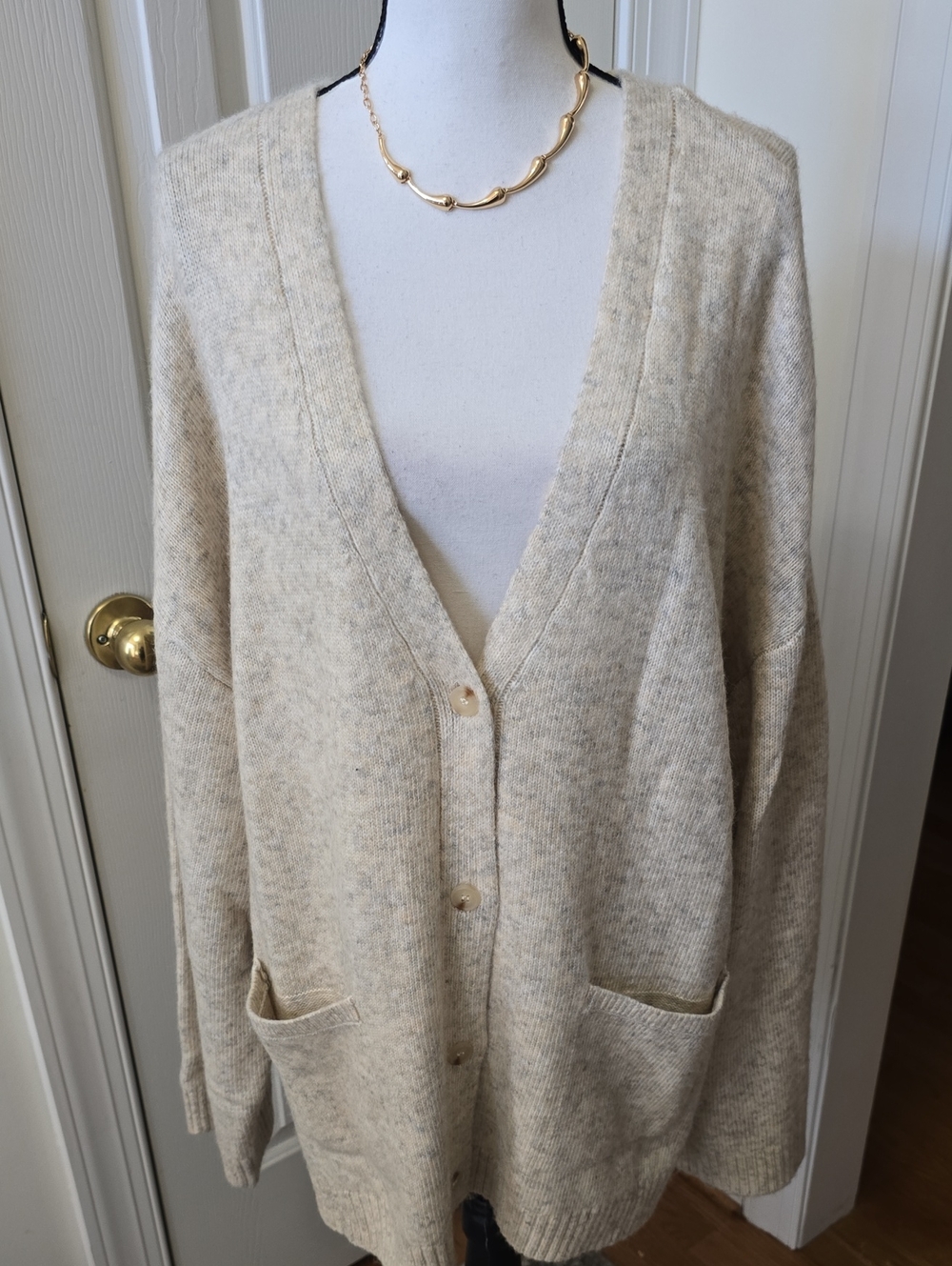 A.N.A BRAND WOMEN'S PLUS "OATMEAL" COLOR FRONT BUTTON CARDIGAN SWEATER SIZE 4X